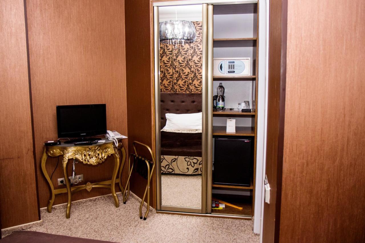 Boutique Spa Casino Hotel Lybid Plaza Khmelnytskyi Exterior photo