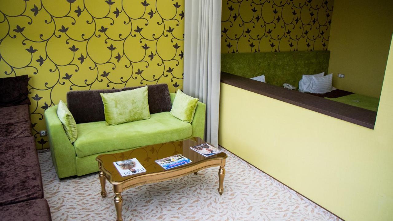 Boutique Spa Casino Hotel Lybid Plaza Khmelnytskyi Exterior photo