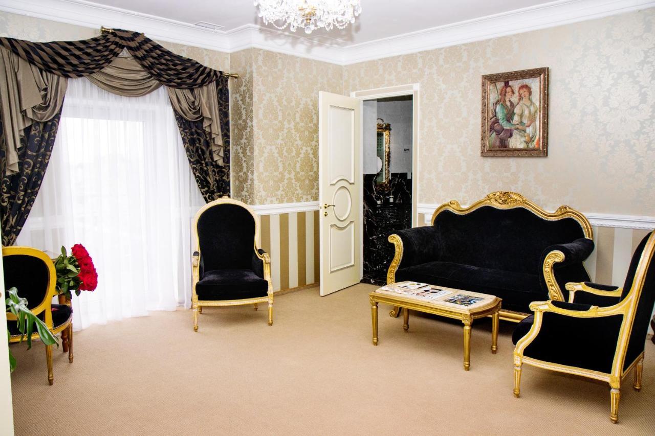 Boutique Spa Casino Hotel Lybid Plaza Khmelnytskyi Exterior photo