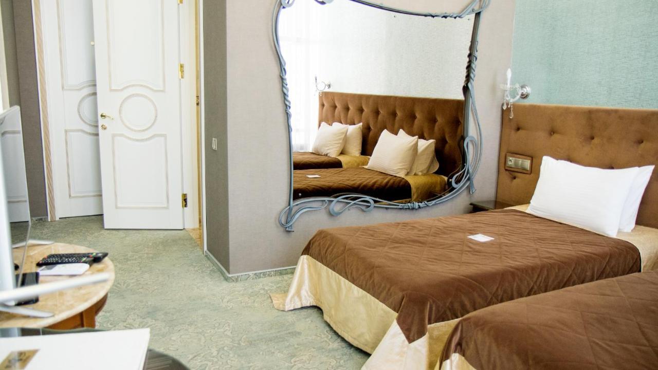 Boutique Spa Casino Hotel Lybid Plaza Khmelnytskyi Exterior photo