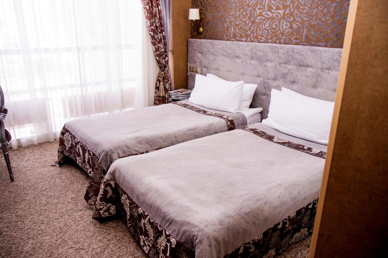 Boutique Spa Casino Hotel Lybid Plaza Khmelnytskyi Exterior photo