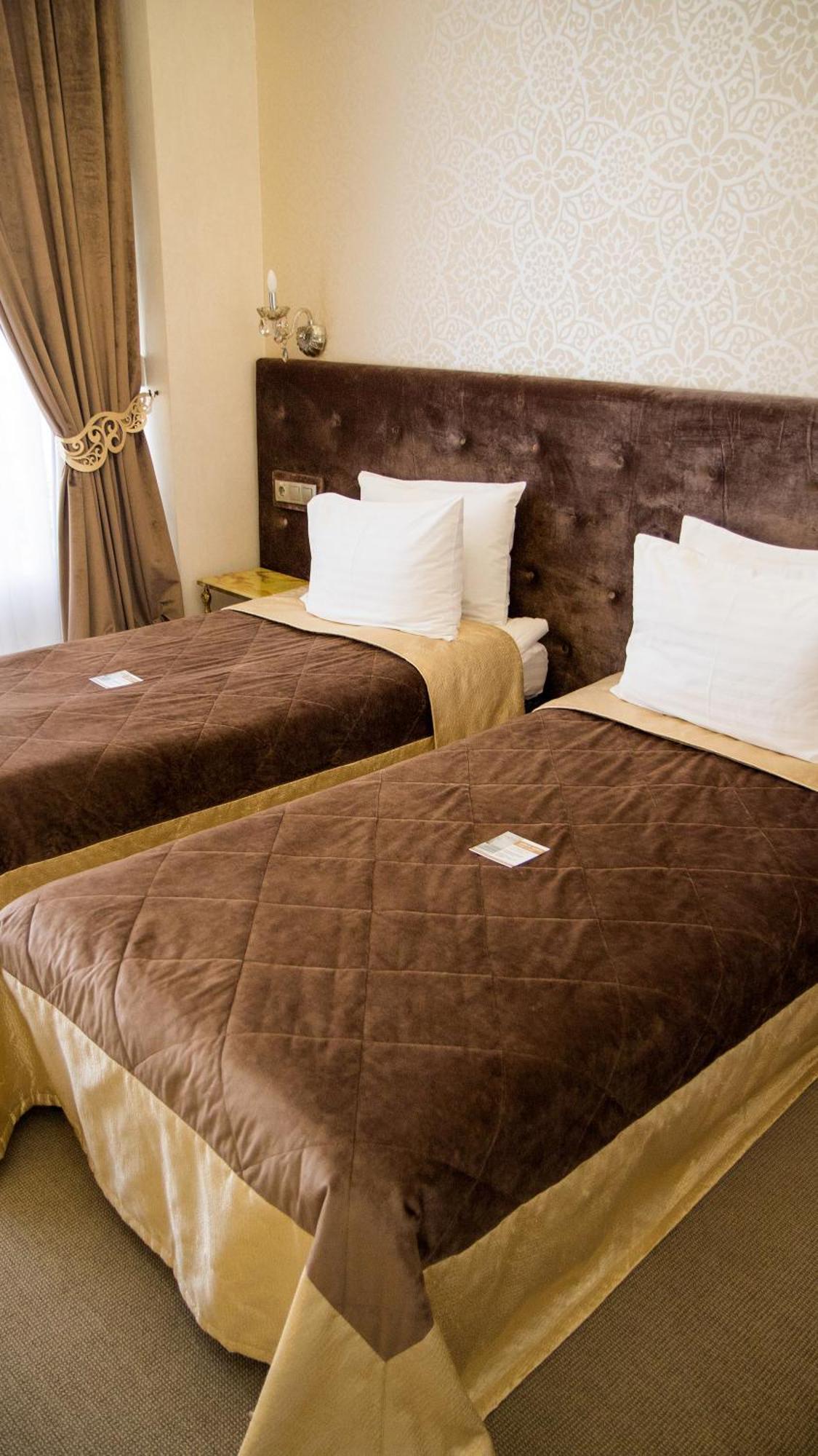 Boutique Spa Casino Hotel Lybid Plaza Khmelnytskyi Exterior photo